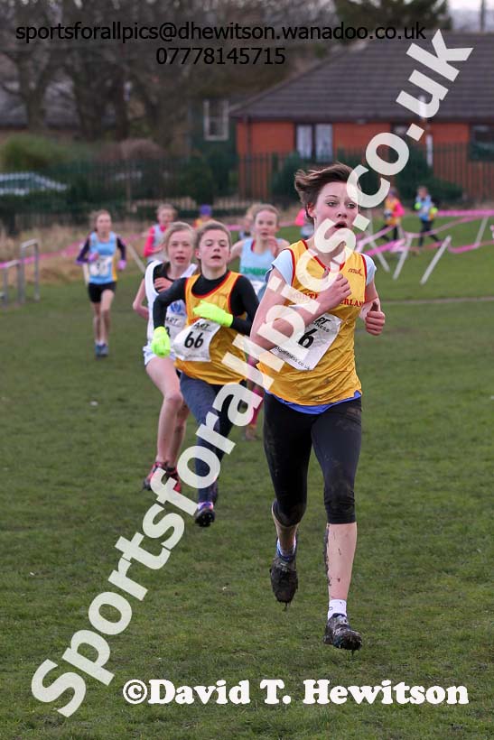 Junior girls 6. Photo: David T. Hewitson/Sports for All Pics